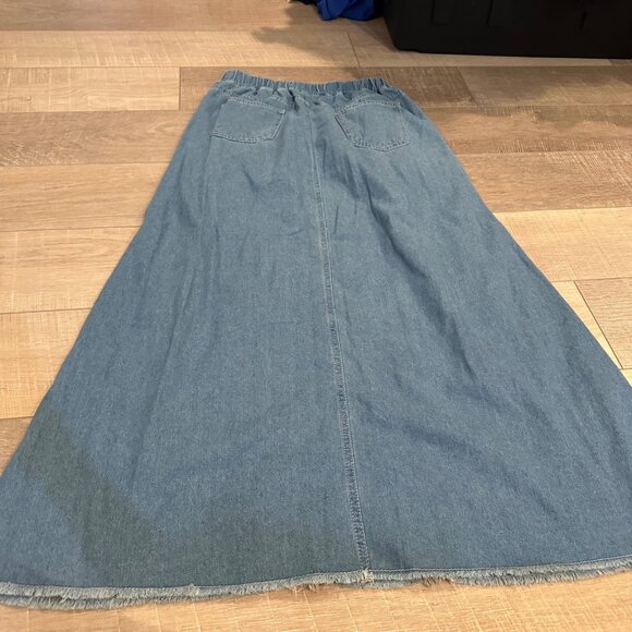 EBOSSY WOMENS MAXI DENIM PULL ON SKIRT BLUE SIZE SMALL - Picture 2 of 7